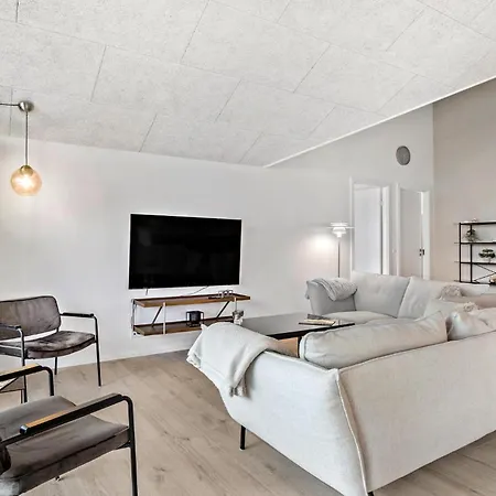 Cozy In With Sauna Semesterbostad